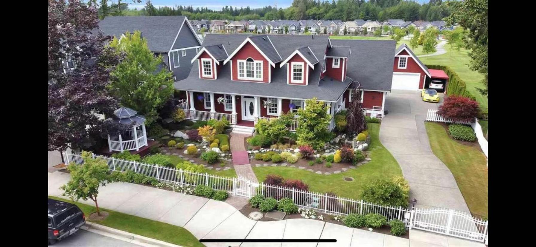 Mae Sweet Home Surrey Eksteriør bilde